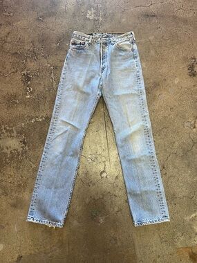 (Sold) Vintages 90s Levi’s 501 Jeans (30 x 34) (Made in USA 🇺🇸)